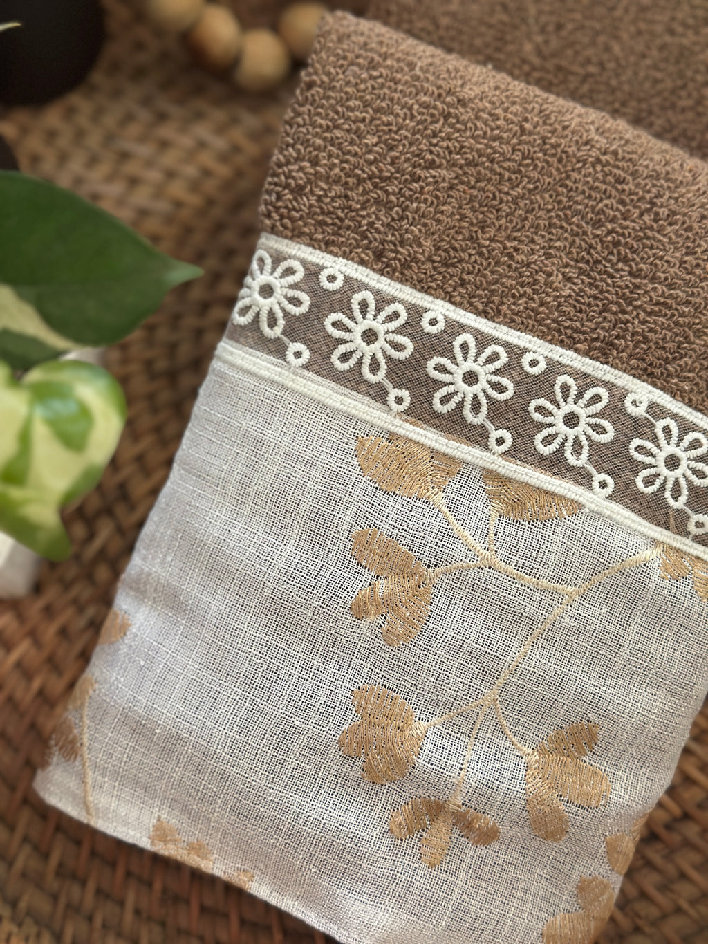Taupe