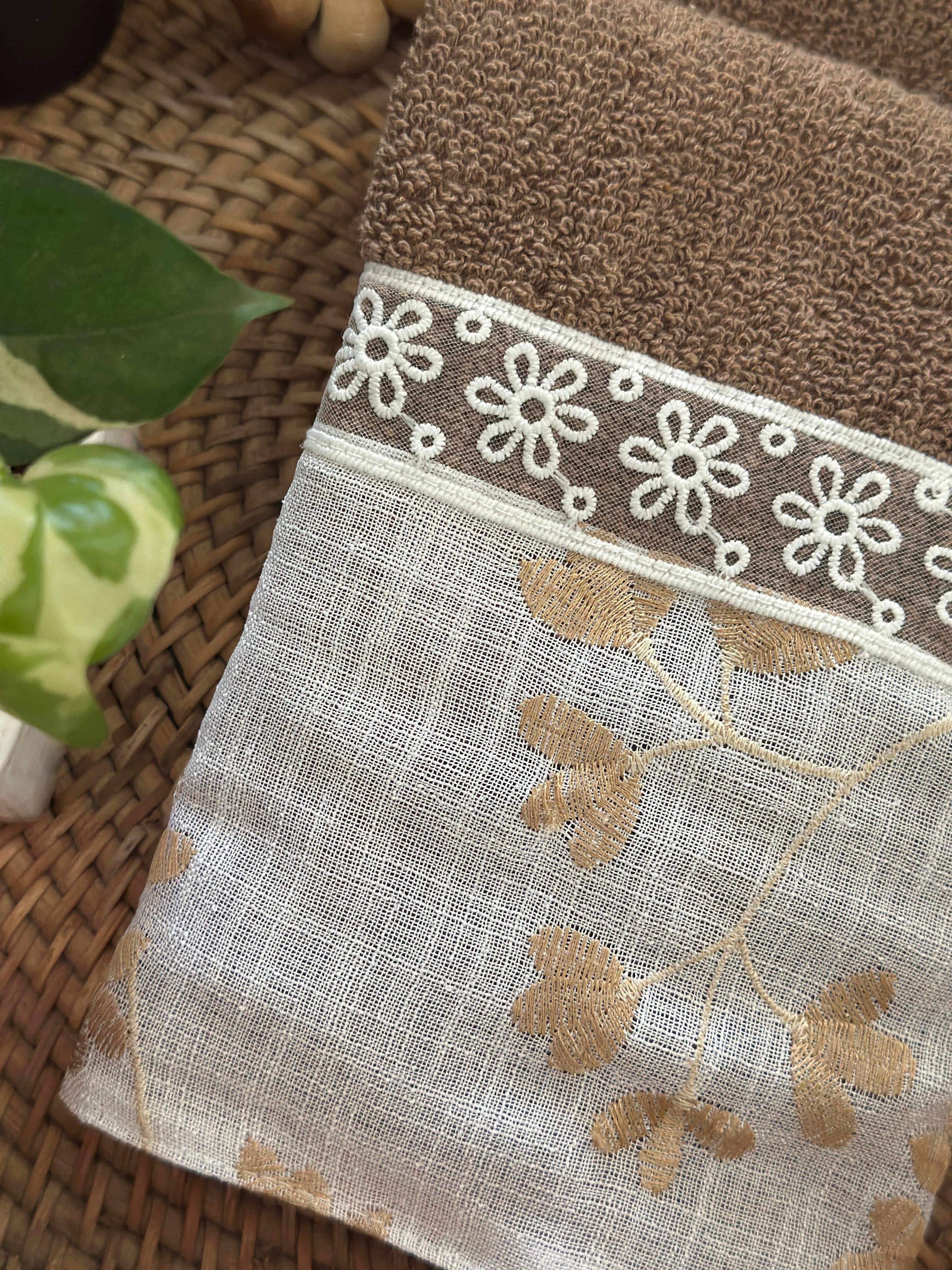 Taupe