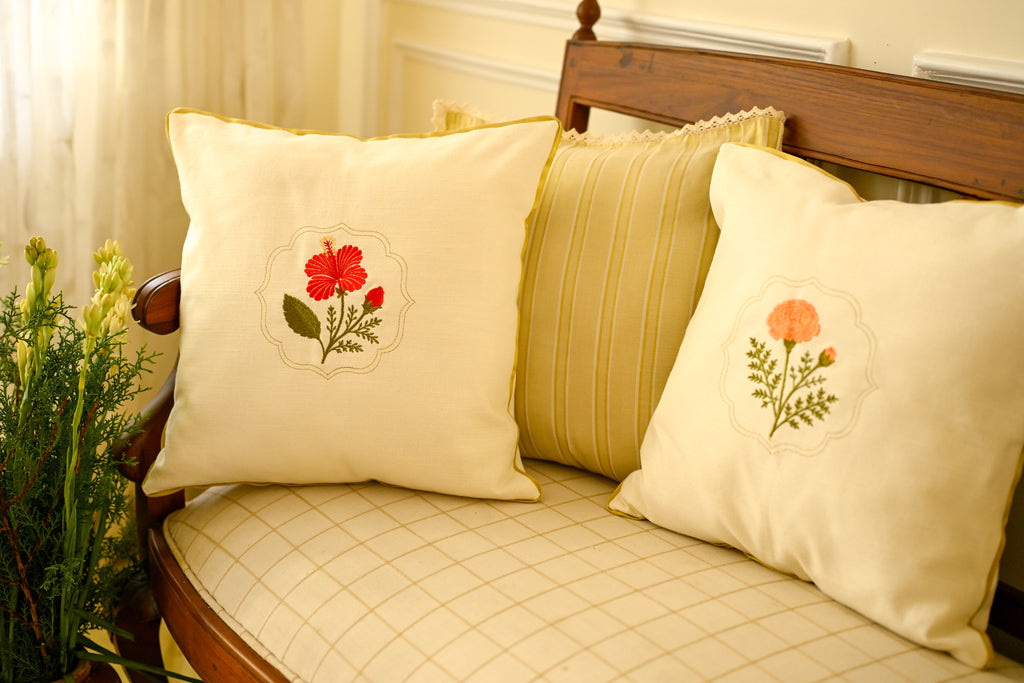 Kasavu Onam Cushion Cover