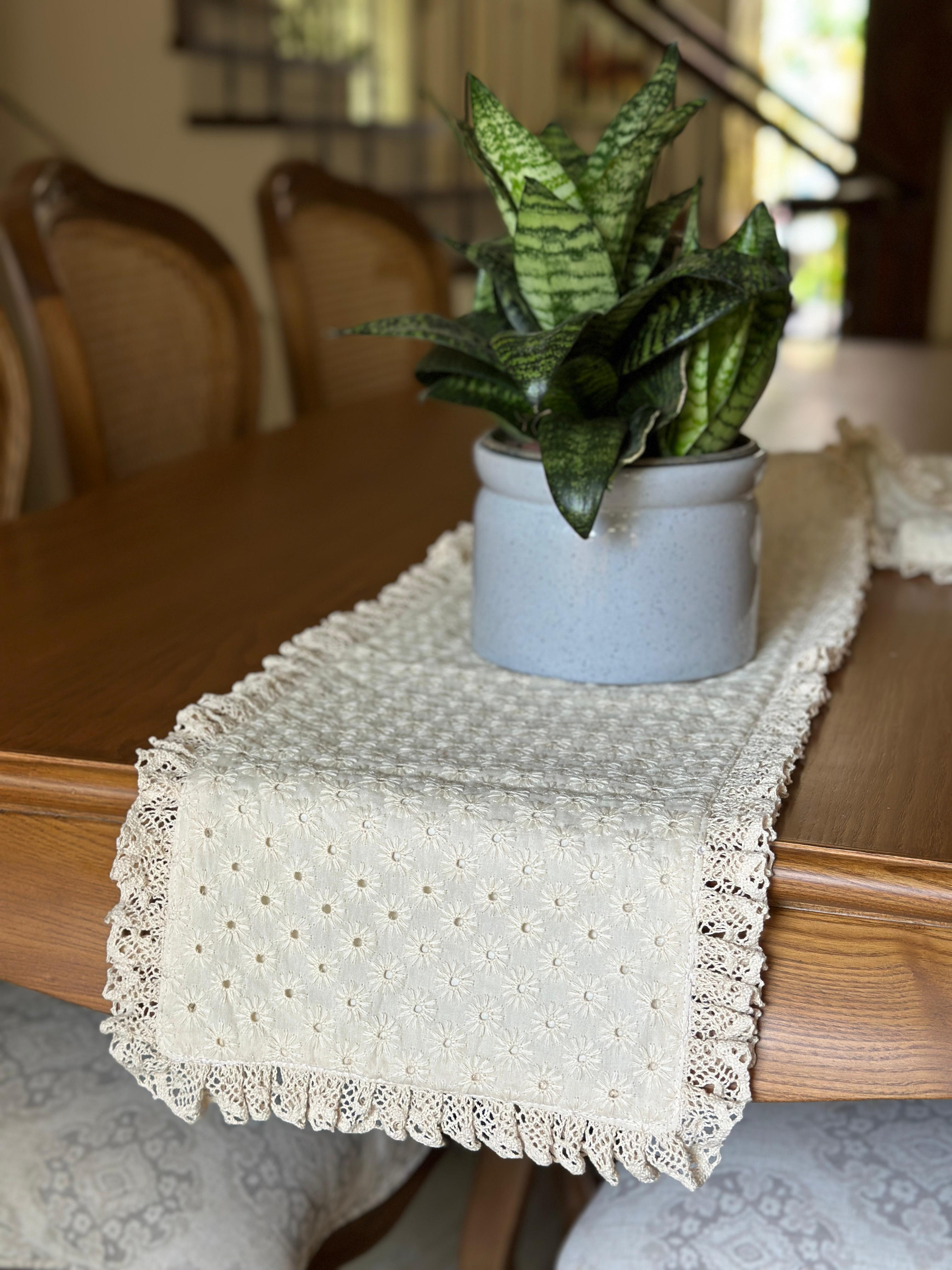 Hakoba Lace Runner
