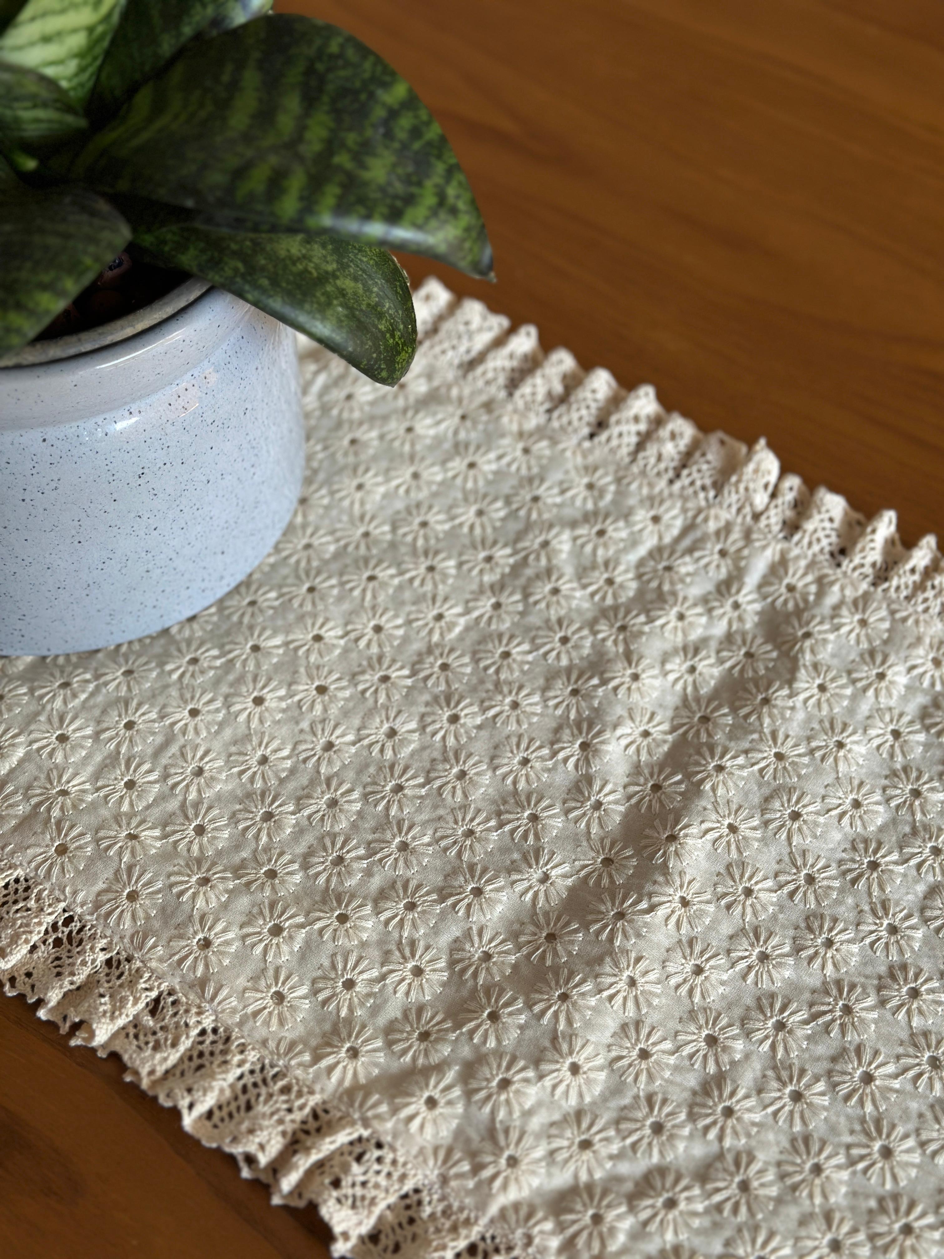 Hakoba Lace Runner