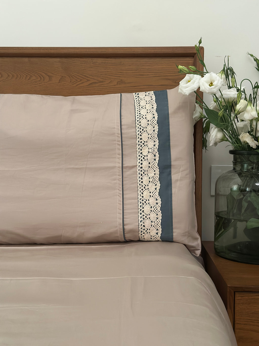 Taupe Bedset