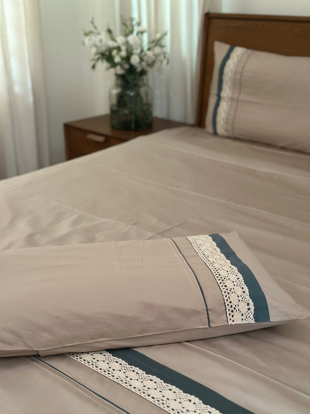 Taupe Bedset
