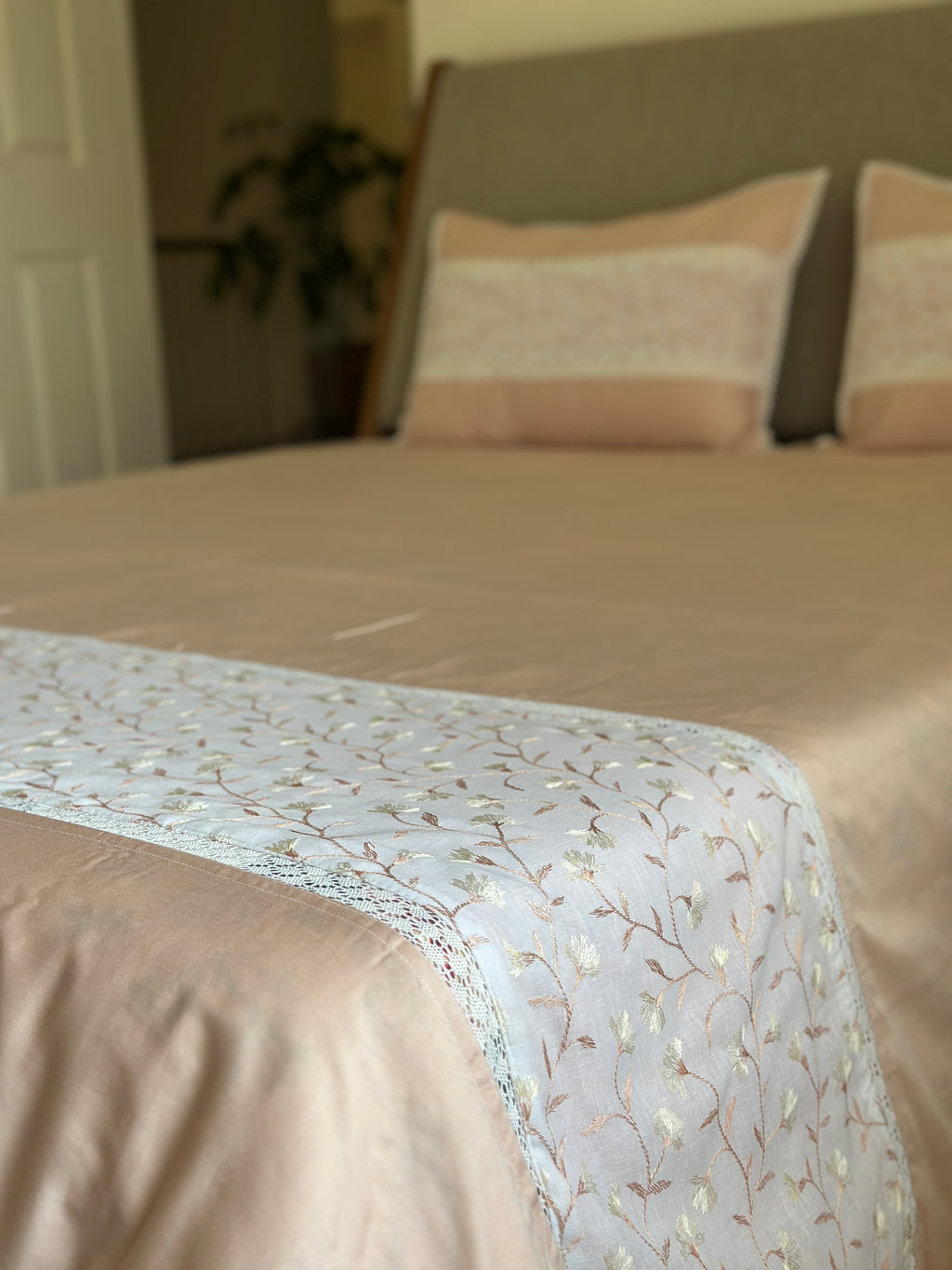 Aurelia Bedset