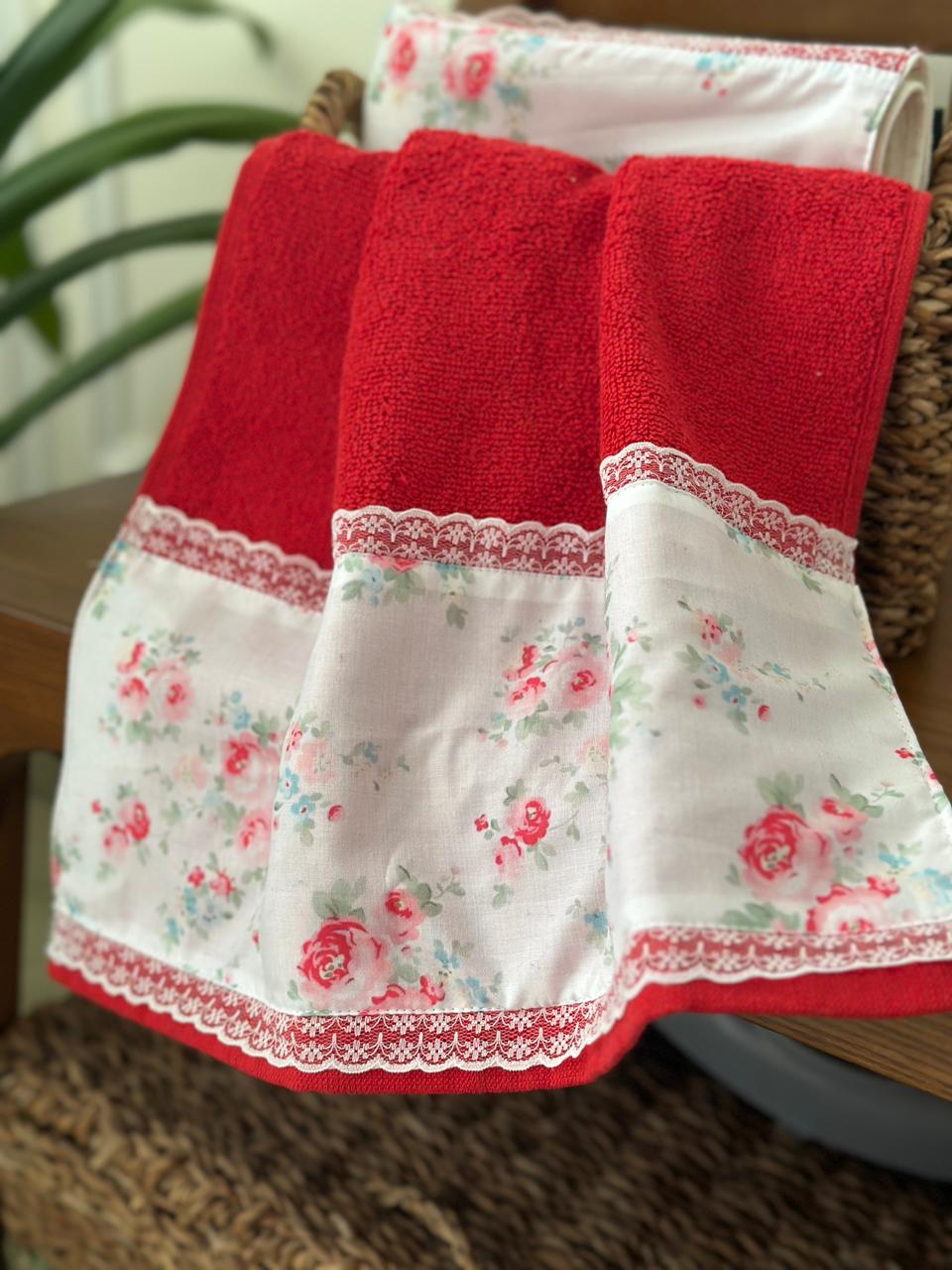 Noel Bloom Hand Towel - Red