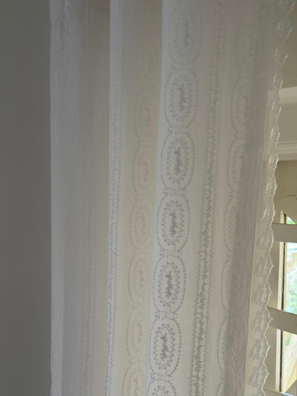 Whispers of White - Semisheer Curtain