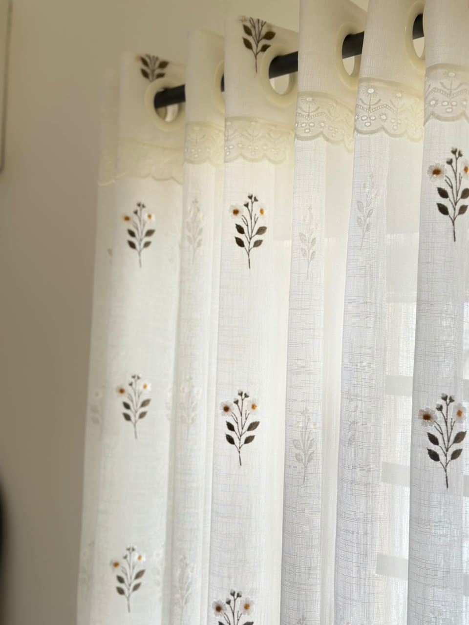 Daisy Sheer Curtain
