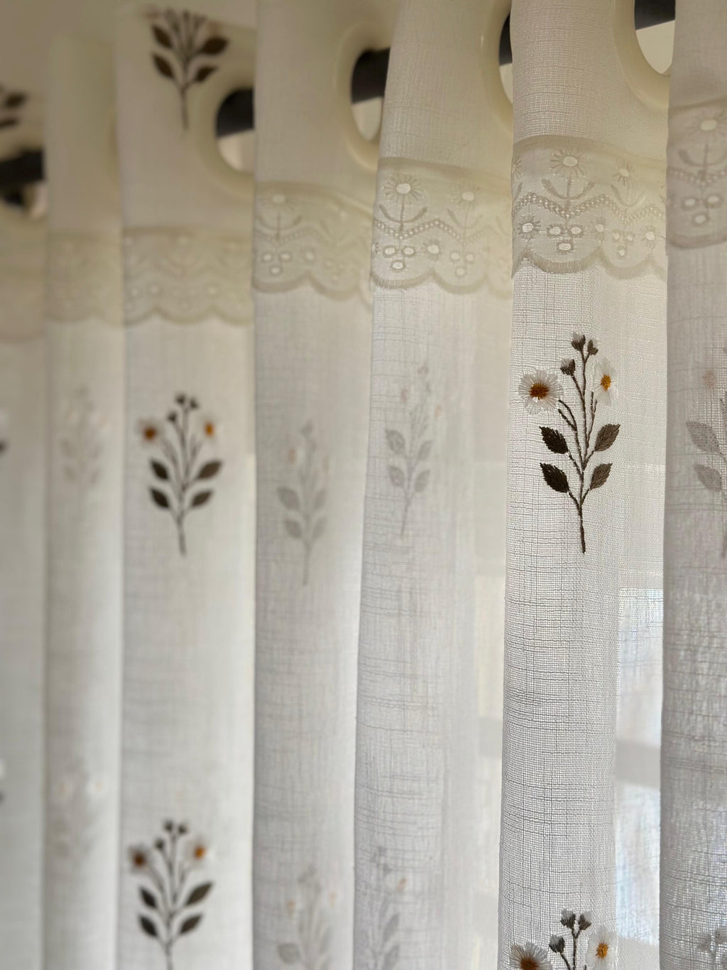 Daisy Sheer Curtain