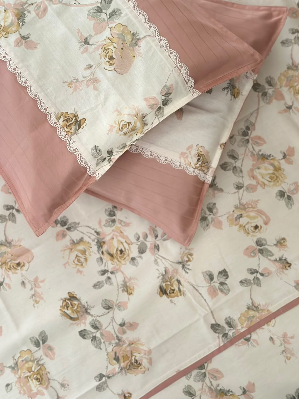Rosie – Floral Bedset