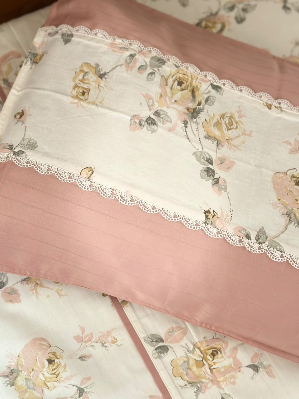 Rosie – Floral Bedset