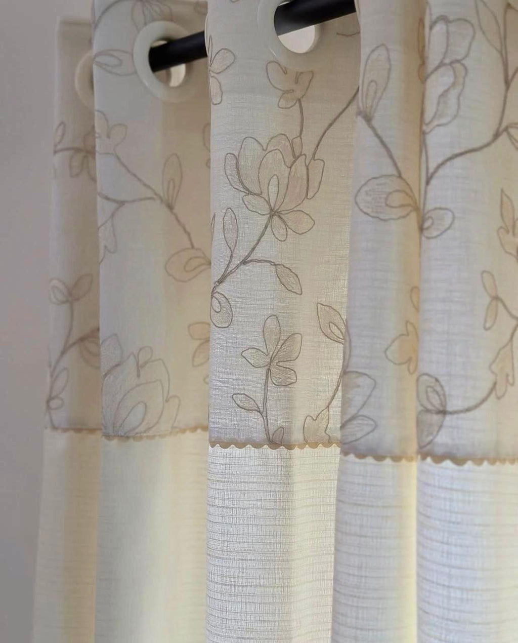 Ivory Vine Opaque curtain