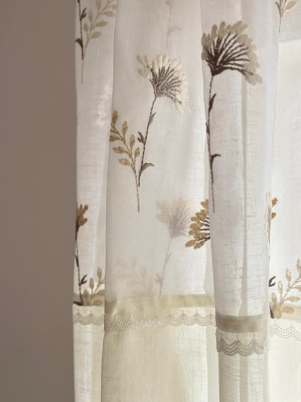 Lila sheer Curtain
