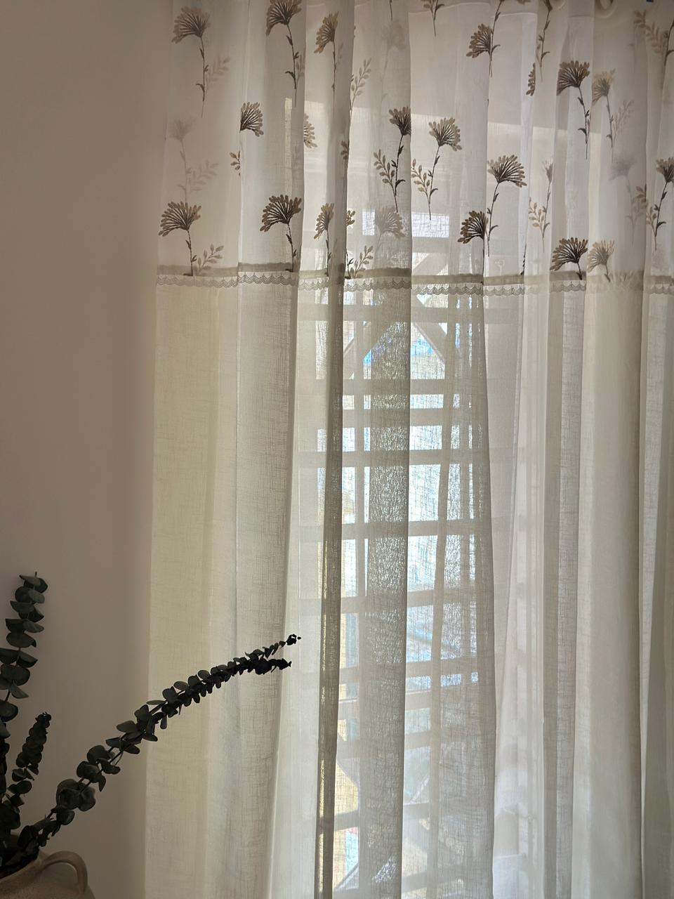 Lila sheer Curtain