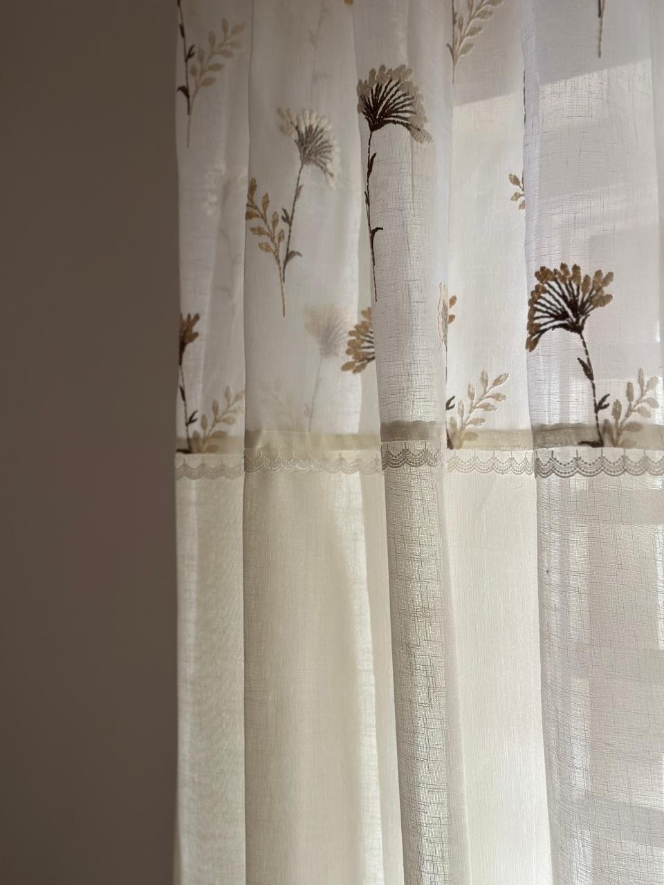 Lila sheer Curtain